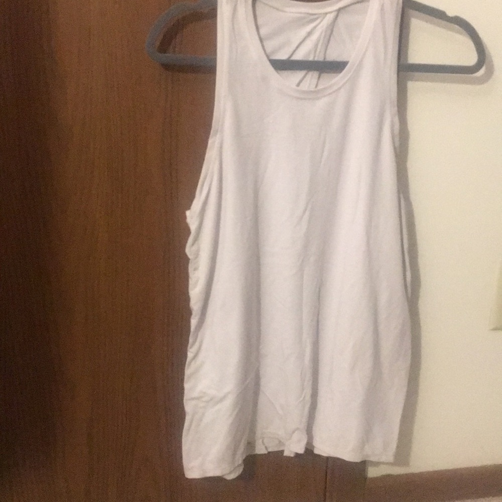 GapFit split back tank